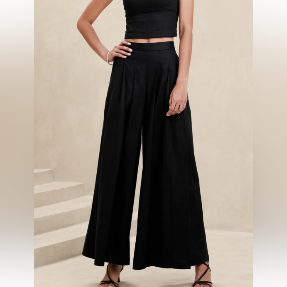 Banana Republic - Linen Blend palazzo pants- Size 10